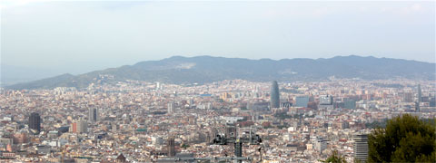 Панорама Барселоны со смотровой площадки крепости Монтжуик