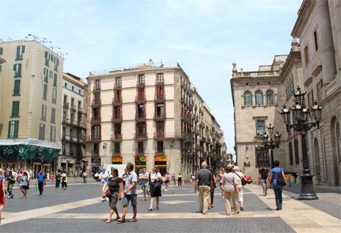 Placa de Sant Jaume в Барселоне