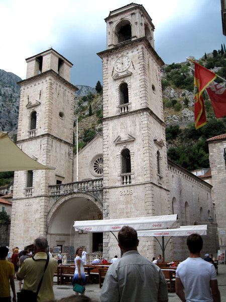 Собор Святого Трифона в городе Котор, Черногория
