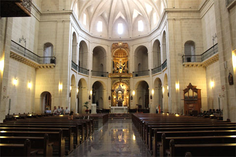 Внутри собора Святого Николаса