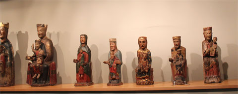 Скульптуры в музее Фредерика Мареса