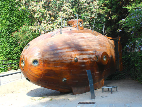 Подводная лодка 19 века