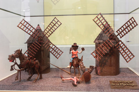 Шоколадный дон Кихот сражается с мельницами