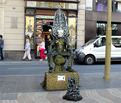 barcelona-rambla-skulp.jpg
