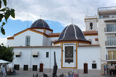 Церковь Iglesia de San Jaime в Бенидорме