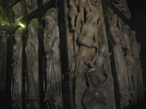 Внутреннее убранство собора монастыря Монтсеррат