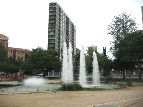 Центральная площадь Таррагоны Placa Imperial Tarraco