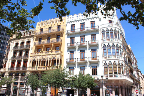 Дома на главной площади Валенсии